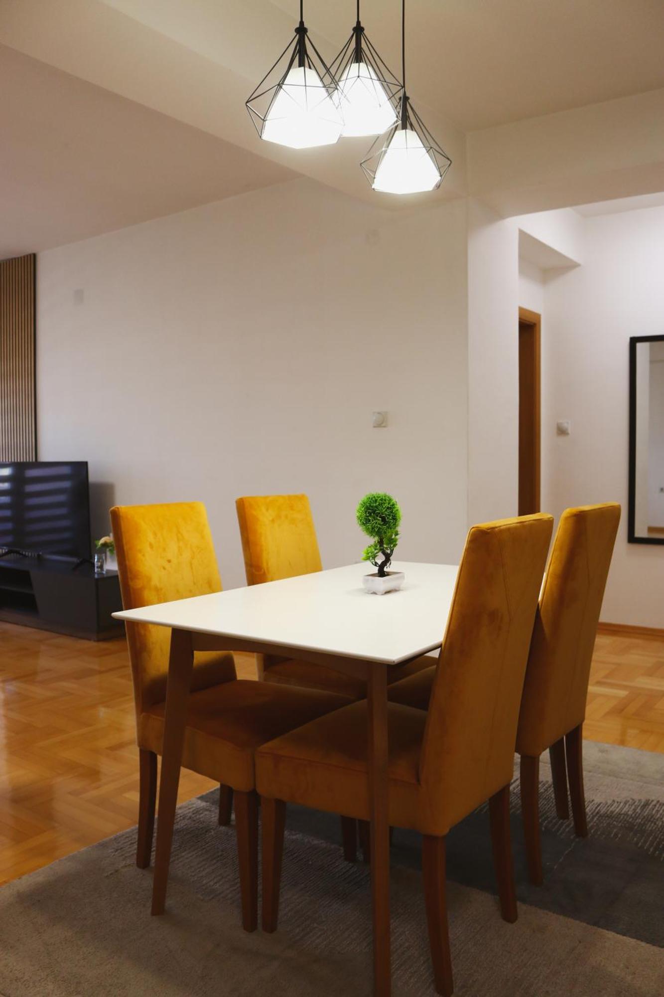 S Apartment Skopje Buitenkant foto